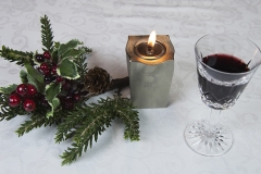144-TeaNickel-Holiday-GreensWine-800x600