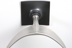 66-whale_tail_hanger_front-800x600