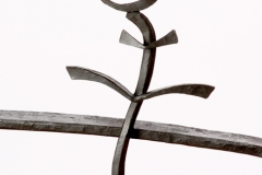 76-tree1_w-bird_detail_flower-800x600